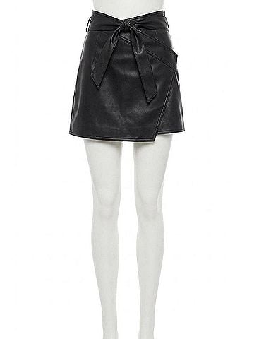Astr Briar Skirt in Black (view 1)