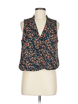 Evereve Evereve Sleeveless Blouse (view 1)