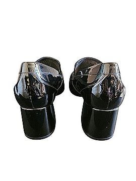 Stuart Weitzman Sleek 60 Flats (view 2)