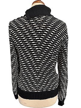 St. John Pullover Sweater (view 2)
