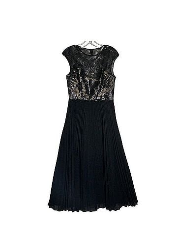 Carmen Marc Valvo Infusion Cocktail Dress (view 1)
