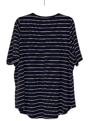 Lane Bryant Lane Bryant Short Sleeve Blouse (view 2)
