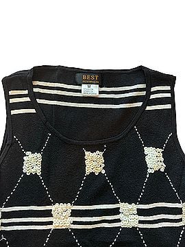 Best Sleeveless Top (view 2)