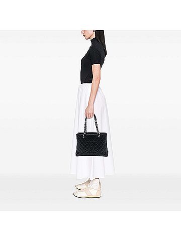Chanel Caviar Grand Shopping Tote (view 2)