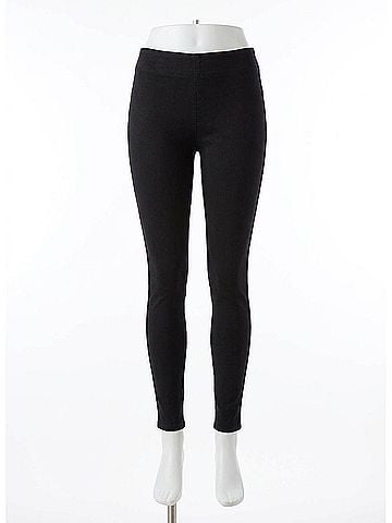 Lyssé Toothpick Denim Leggings in Black (view 1)