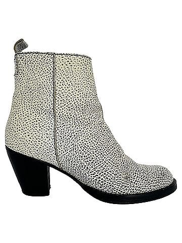 Acne Acne Studios Textured Zip-Up Ankle Boots in White Leather (view 1)