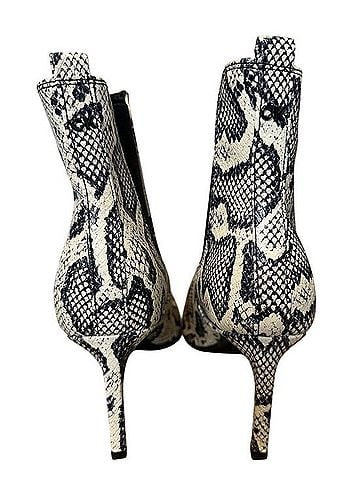 Calvin Klein Ankle Boots (view 2)