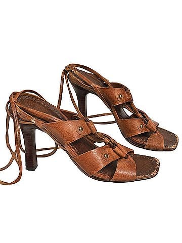 Joan & David Heels (view 1)