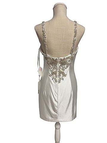 Nox Anabel Cocktail Dress (view 2)