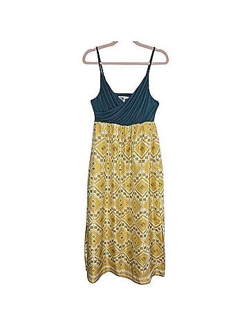Edme & Esyllte Ikat Print Casual Dress (view 1)