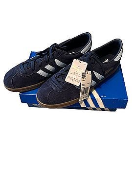 Adidas Sneakers (view 1)