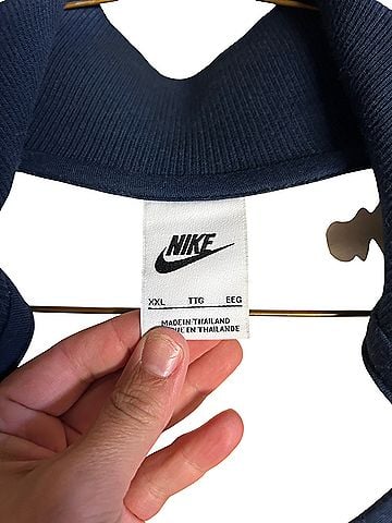 Nike Pullover Sweater (view 1)