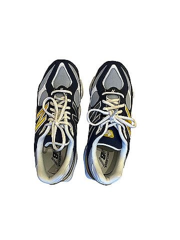 New Balance New Balance 9060 Sneakers (view 2)