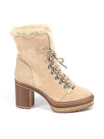 Steve Madden Scoops Steve Madden Boots (view 1)