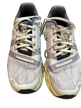 On cloudgo Sneakers (view 1)
