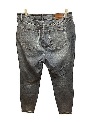Judy Blue Jeans (view 2)