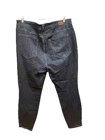 Judy Blue Jeans (view 2)