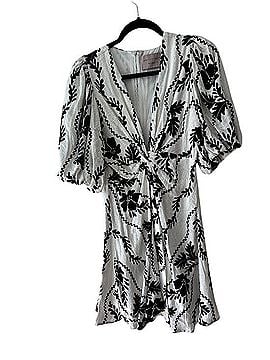 White Closet Elements Casual Dress (view 1)