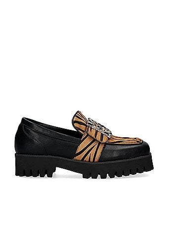 exe Women's P212-W168T Animal Print Loafer (view 1)