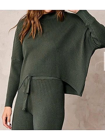 Tea n Rose Ribbed Crew Sweater in Dark Green (view 2)