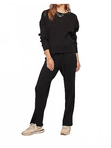Tea n Rose Ribbed Crew Sweater in Black (view 2)