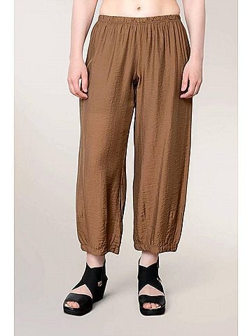 Cut Loose Crop Wide Leg Parachute Pants in Coconut (view 2)