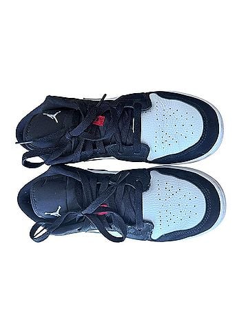 Nike Air Jordan 1 Low Sneakers (view 2)