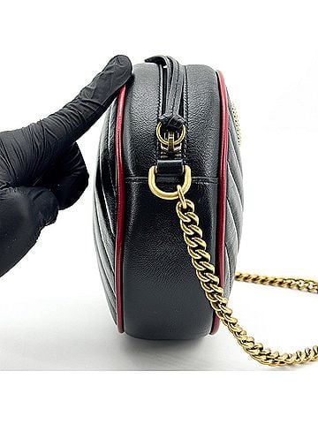Gucci Gg Marmont Round Matelasse Leather Black Leather Shoulder Bag Bag (view 2)