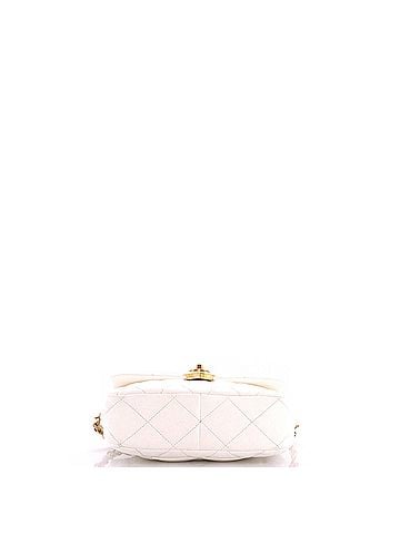 Chanel Coco Love CC Heart Flap Bag Quilted Lambskin Small (view 2)