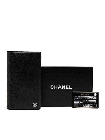 Chanel CC Goatskin L Yen Wallet (view 2)